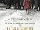 Anecdotes Du Film La Liste De Schindler - Allociné à Chanson Dans Son Manteau Rouge Et Blanc