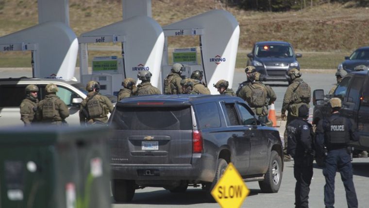 At Least 10 Killed In Shooting Rampage In Canada, Suspected Shooter Dead dedans Police Script Ecole