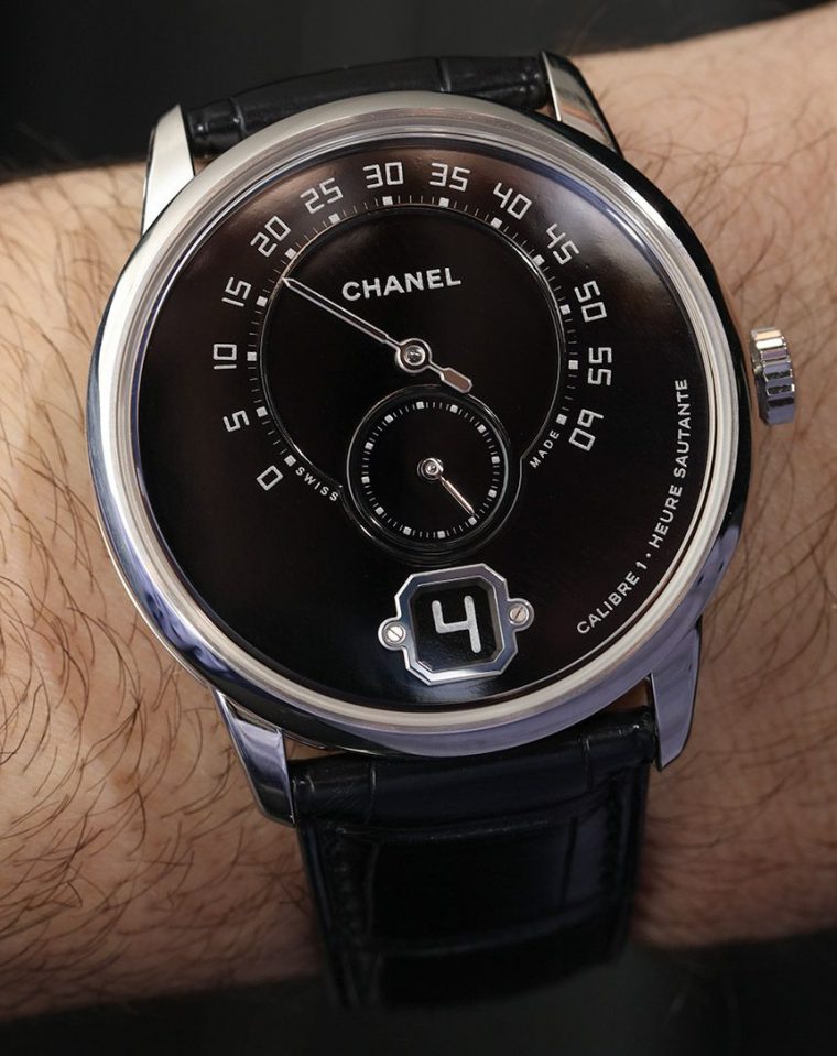 Chanel Monsieur De Chanel Watch In Platinum With Black pour Monsieur Le Montre