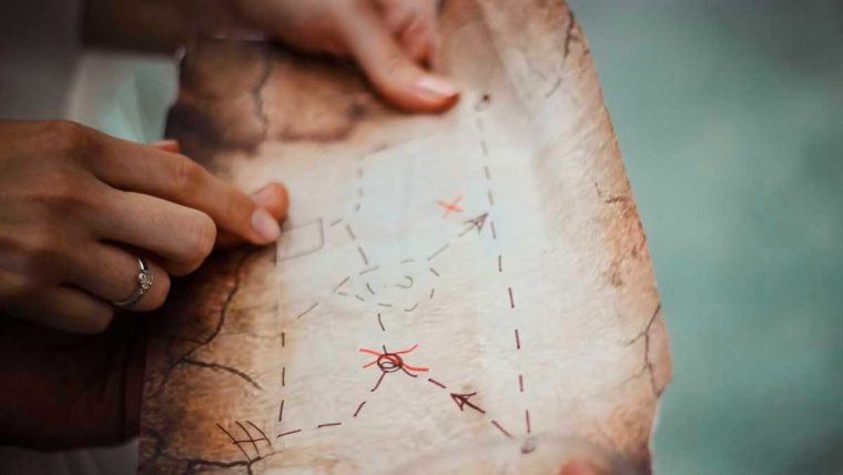 Chasse Au Trésor & Mystery Party | Recevoir En Normandie encequiconcerne Activité Chasse Au Trésor