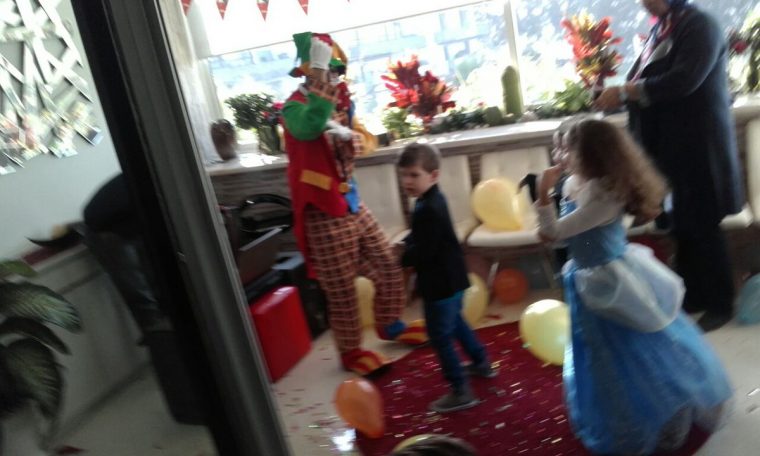 Clown Casablanca (@casablancaclown) | Twitter serapportantà Etoil Clown