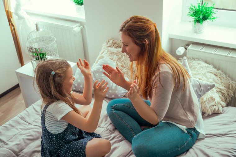 Comptine Pour Enfant « Dans Sa Maison Un Grand Cerf » > Mes pour Chanson Du Cerf Et Du Lapin Comptine Pour Enfant « Dans Sa Maison Un Grand Cerf » > Mes pour Chanson Du Cerf Et Du Lapin