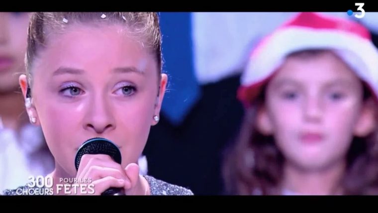 Gloria. Petit Papa Noel encequiconcerne Petit Papa Noel Video