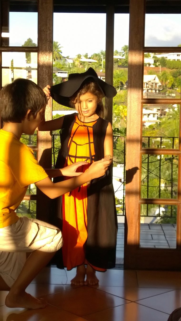 La Sorcière (Tambouille) Noémie – Haunuirama destiné La Sorciere Tambouille