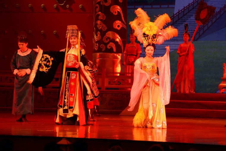 Le Spectacle De Chants Et De Danses Tang De Xian pour Spectacle Danse Chinoise