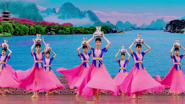Le Théâtre Danois Annule Le Spectacle De Shen Yun, Sous La à Spectacle Danse Chinoise
