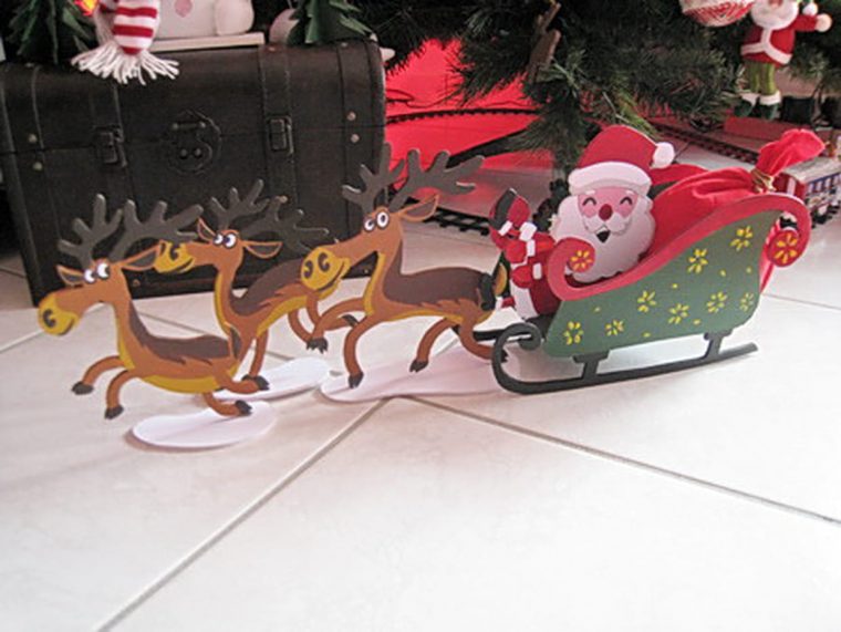 Le Traîneau Du Père Noël concernant Image De Traineau Du Pere Noel