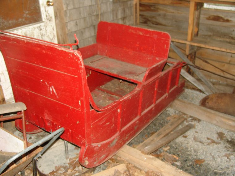 Le Traîneau Du Père Noël | Lesmatines pour Image De Traineau Du Pere Noel