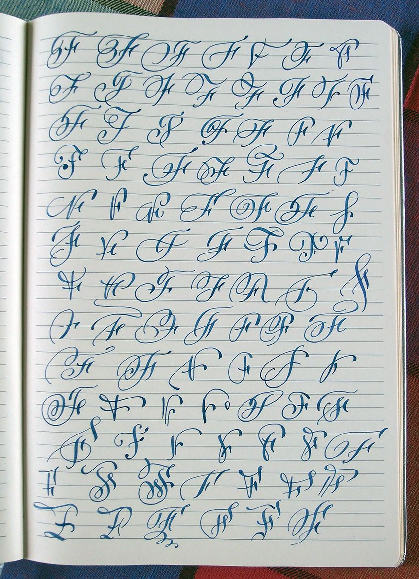 Majuscule F Variants By Polish Calligrapher Barbara Galinska concernant Majuscule Script