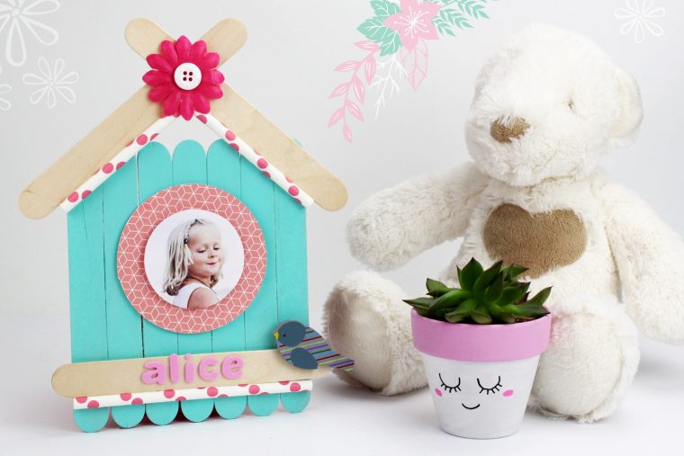 Nichoir En Bâtonnets Avec Photo – Activités Enfantines – 10 dedans Bricolage Avec Baton De Bois Nichoir En Bâtonnets Avec Photo – Activités Enfantines – 10 dedans Bricolage Avec Baton De Bois