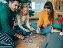 Noël Ensemble : 25 Jeux Pour Jouer En Famille - Blog Hop'toys destiné Ce Soir On Joue En Famille 3