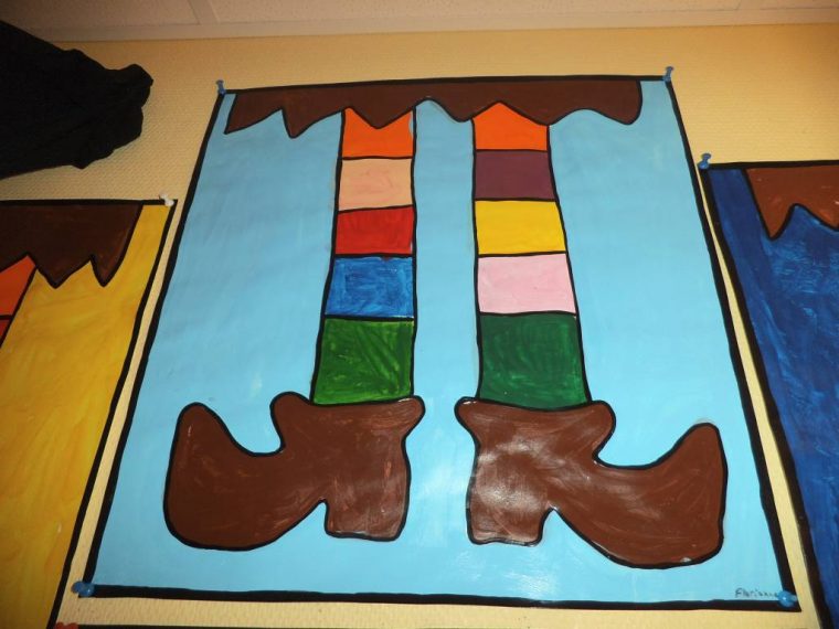 Pélagie La Sorcière En A Marre Du Noir… | École Primaire D à Pelagie La Sorciere