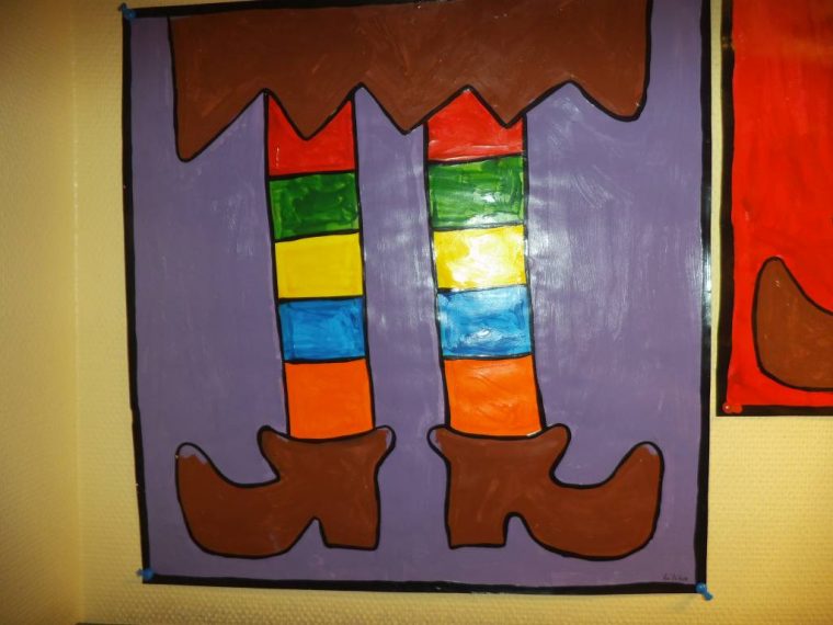 Pélagie La Sorcière En A Marre Du Noir… | École Primaire D avec Pelagie La Sorciere