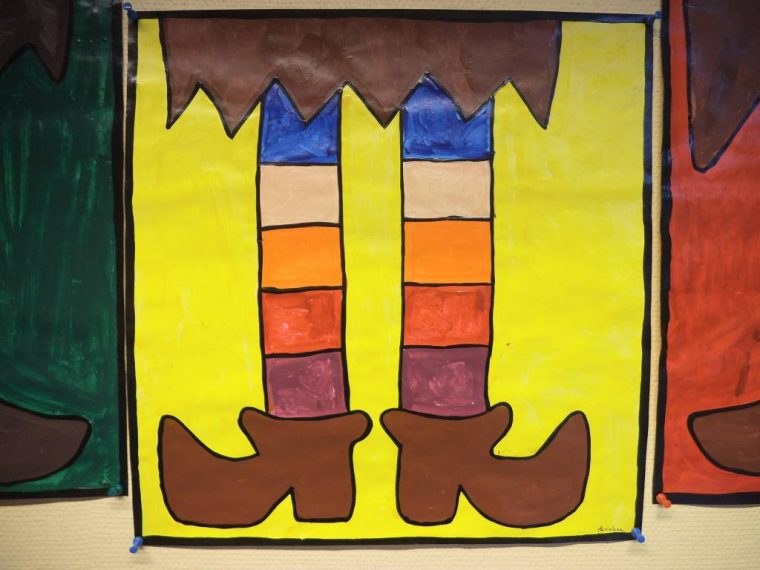 Pélagie La Sorcière En A Marre Du Noir… | École Primaire D concernant Pelagie La Sorciere