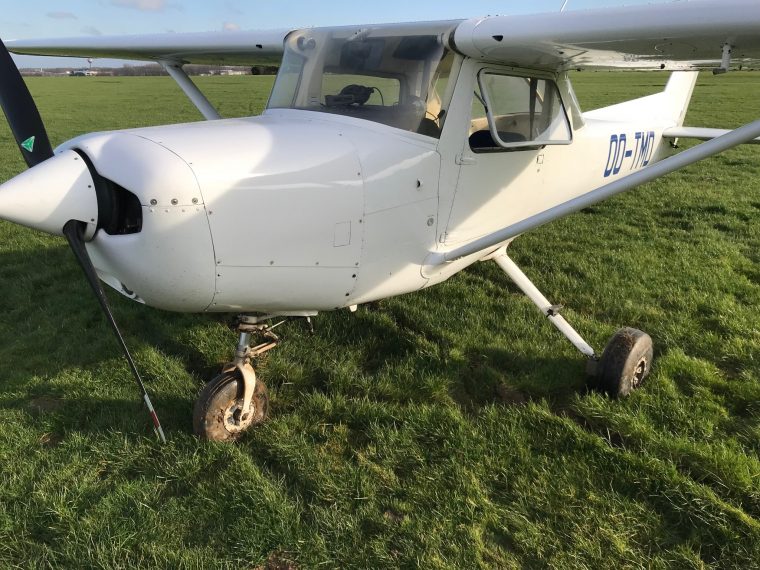 Piste Boueuse À Namur – Cessna, Oui ! serapportantà Avion De Oui Oui