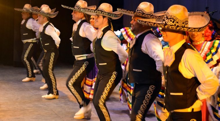 Que Représente La Musique Mariachi Au Mexique ? dedans Musicien Mexicain