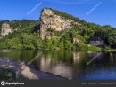 Scenic Landscape Dordogne River Nouvelle Aquitaine Region encequiconcerne Nouvelle Region France