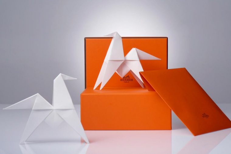 Schachtelzauber: Luxuriös Von Aussen Und Innen – Handelszeitung à Origami Petit Bateau
