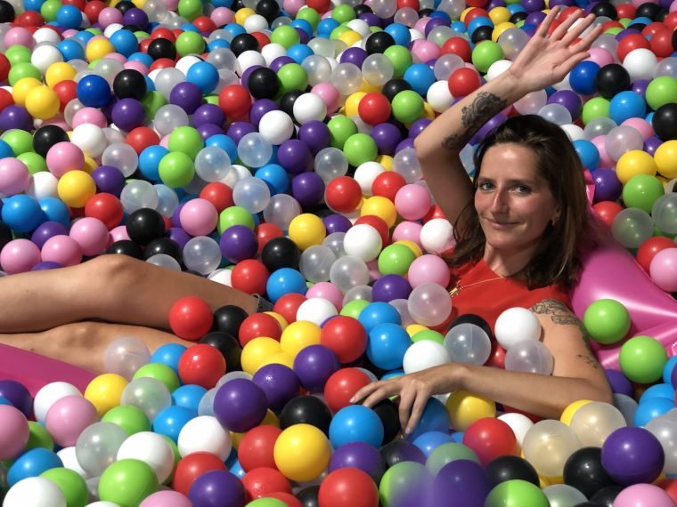 Strasbourg : Une Salle De Jeux Gonflables Pour Adultes Vient encequiconcerne Jeu En Ligne Pour Adulte