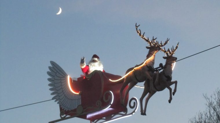 Traineau Père Noel Volant Funambule Rolimax dedans Image De Traineau Du Pere Noel