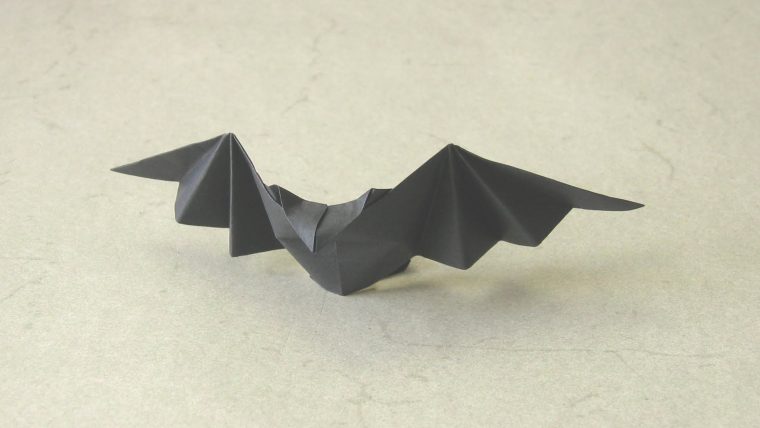 Vidéo Chauve Souris En Origami | Vidéos Origami, Tuto serapportantà Origami Chauve Souris