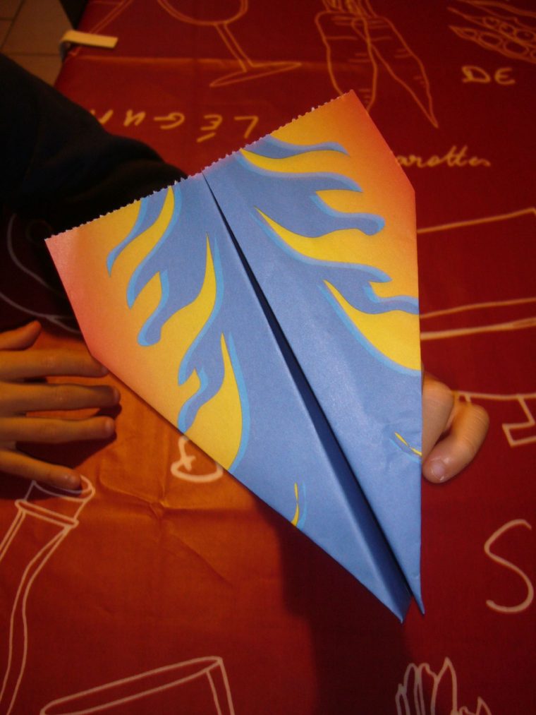 Atelier Origami 2 (Avions En Papier) – Sandrine La Sardine concernant Origami Facile Avion