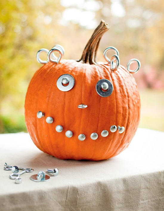 Décoration Créative De Citrouille Halloween En Ferrailles destiné Citrouille Monstre