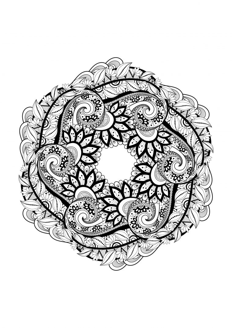 Mandala With Flowers And Leaves Full Of Details – Very intérieur Mandala A Dessiner