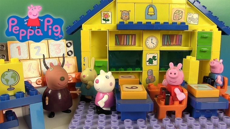 Peppa Pig Salle De Classe Ecole Jeu De Construction Jouets encequiconcerne Jeux De Peppa Pig A La Piscine