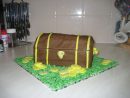 Pirate Treasure Chest Cake (Avec Images) serapportantà Comment Fabriquer Un Coffre Au Trésor