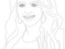 Shakira Coloriage De La Chanteuse Sketch Coloring Page encequiconcerne Coloriage Chanteuse