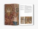 The Book Of Kells avec Script In The Book Of Kells