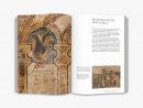 The Book Of Kells avec Script In The Book Of Kells