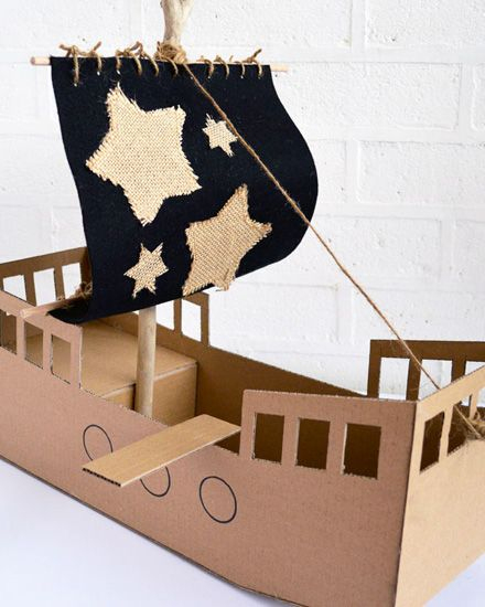 Un Bateau De Pirate En Carton Diy | Bateaux De Pirates En encequiconcerne Fabriquer Un Bateau Pirate