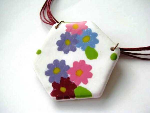 Défilé De Haute Couture – Parole De Pâte pour Chapeau De Paille Chanson Parole