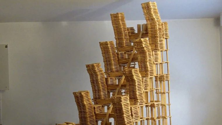 Htk#16 – Kapla Destruction : Escalier | Doovi encequiconcerne Modele Kapla Tour Eiffel Facile