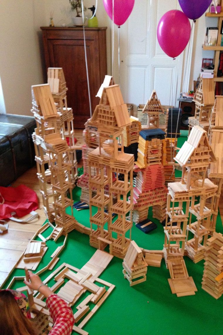 Nos Prestations : Animations D'Anniversaires | Kapla serapportantà Idee Construction Kapla