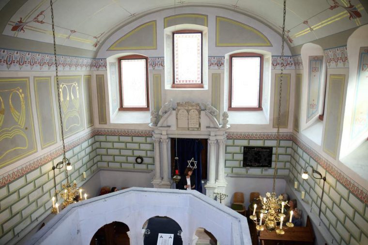 50 Teilnehmer Der Bundesweiten Arbeitsgemeinschaft dedans Wie Ist Eine Synagoge Aufgebaut 50 Teilnehmer Der Bundesweiten Arbeitsgemeinschaft dedans Wie Ist Eine Synagoge Aufgebaut