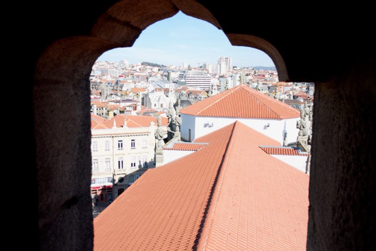 Clerigos-Turm – Wahrzeichen Von Porto Und Besuch Beim pour Wahrzeichen Von Portugal