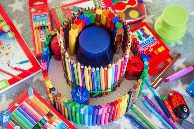 Diy: Eine Torte Aus Stiften – Diy, Inspirationen – Baby avec Schuleinführung Einladung