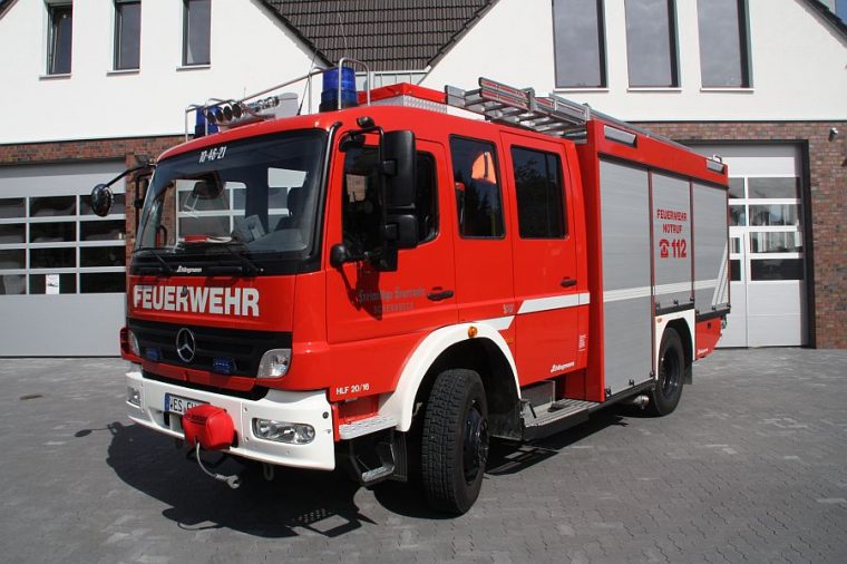 Freiwillige Feuerwehr Schermbeck » Hlf 20/16 avec Feuerwehr Kinderseite