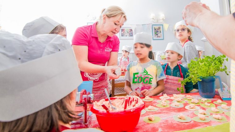 Kochkurs Für Kinder Vegan, Vegetarisch Und Mit Fleisch In destiné Kinder Kochen Selbst Kochkurs Für Kinder Vegan, Vegetarisch Und Mit Fleisch In destiné Kinder Kochen Selbst