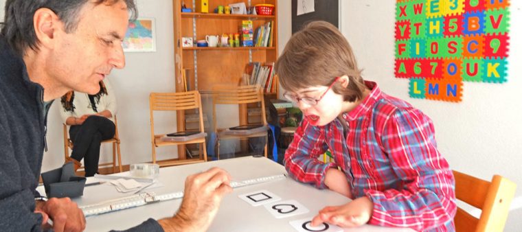 Low Vision – Blindenschule Zollikofen dedans Psychomotorik Ausbildung Low Vision – Blindenschule Zollikofen dedans Psychomotorik Ausbildung