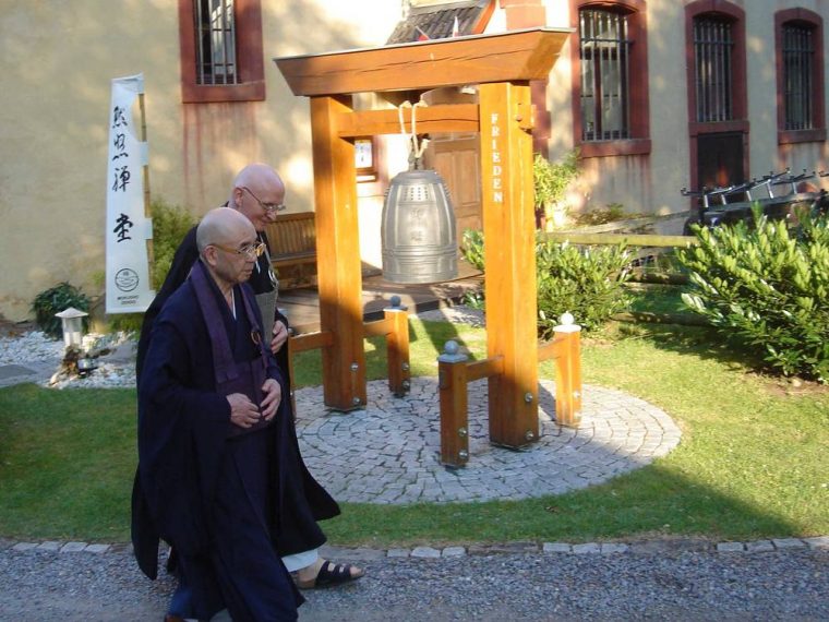 Mechernich, Wachendorf: Zen-Meister Taiku Güttler Roshi à Richtungen Des Buddhismus
