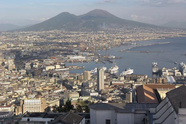 Neapel – Hafenstadt In Italien » Reise-Rmationen intérieur Informationen Italien