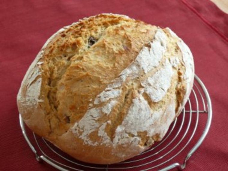 Oliven-Chili-Brot – Rezept Mit Bild – Kochbar.de concernant Brot Backen Mit Kindern Rezept