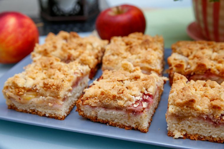 Apfel Streuselkuchen Aus Quark Öl Teig à Quark Öl Teig Brötchen Apfel Streuselkuchen Aus Quark Öl Teig à Quark Öl Teig Brötchen