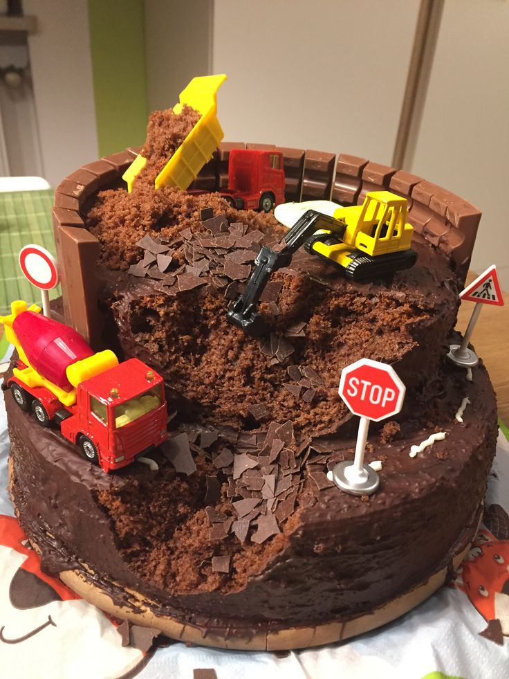 Baustellenkuchen | Kinder Kuchen Geburtstag, Backen pour Geburtstagskuchen 2