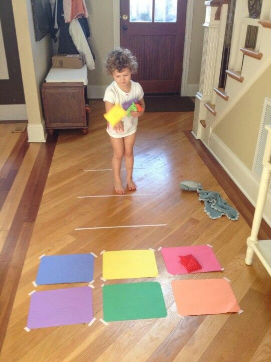 Bean Bag Toss To Learn Colors. Could Do This With Shapes pour Bewegungsspiele Für Kleinkinder