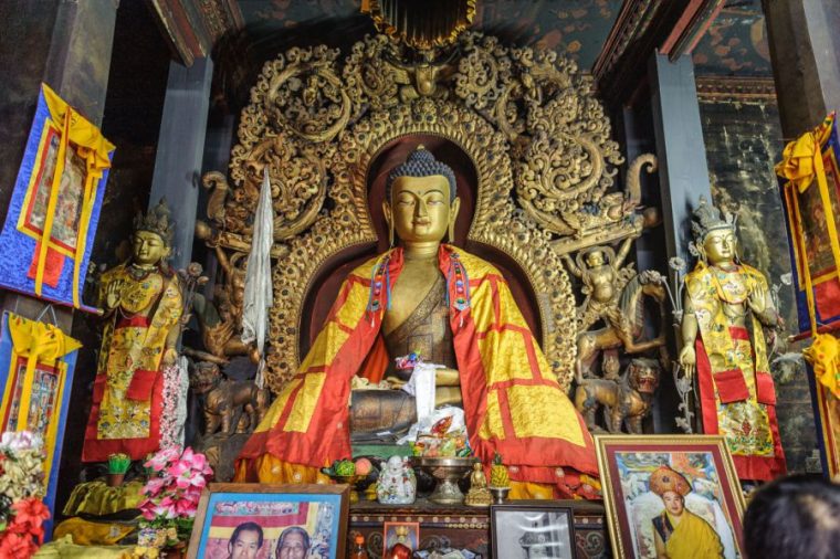 Buddha, Wangditse Goemba, Thimphu, Bhutan. Photo: Jens Kirkeby encequiconcerne Buddhistische Feste